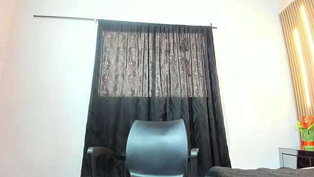 Lara Seduce online show from April 2026 07:31:02 PM