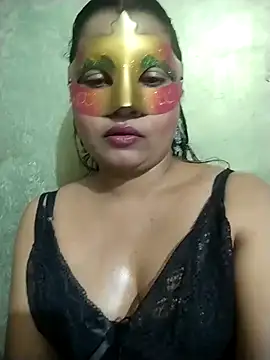 PriyankaSuthhar online show from April 2026 08:12:01 PM