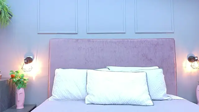 Ariana Mold online show from March 2026 04:03:02 AM