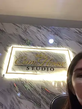 emiiross online show from May 2026 02:59:01 AM