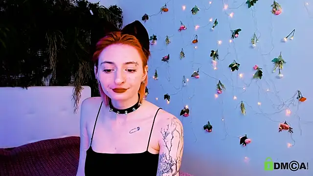 Snapshot of Kira__Cutie chatting on May 2026 11:36:03 PM Kira Cutie online show from May 2026 11:36:03 PM