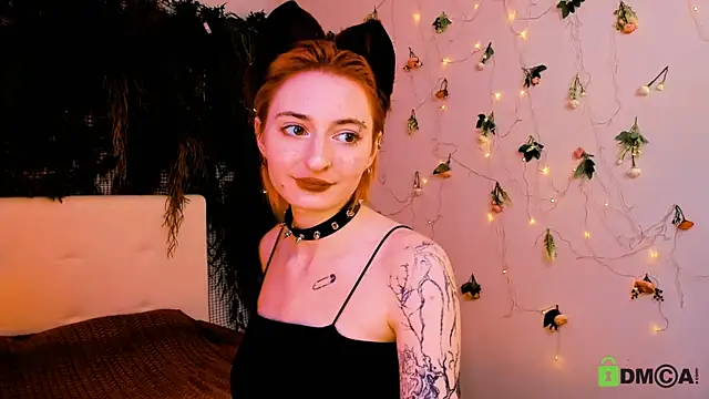 Snapshot of Kira__Cutie chatting on May 2026 11:14:03 PM Kira Cutie online show from May 2026 11:14:03 PM