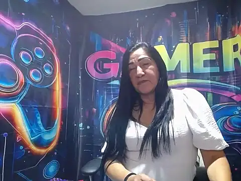 EmmieRae   online show from March 2026 04:27:02 AM