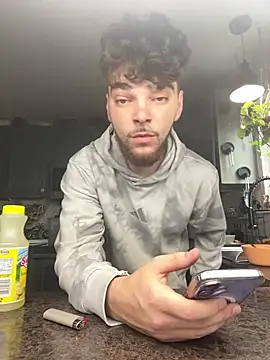 dommydom7177 online show from April 2026 01:26:02 PM