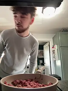 dommydom7177 online show from March 2026 09:48:01 PM