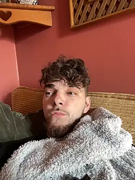 dommydom7177 online show from April 2026 12:31:01 PM