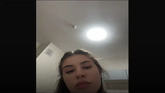 LypsiXo online show from March 2026 04:16:02 PM