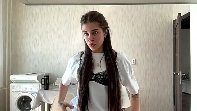 LypsiXo online show from March 2026 10:39:01 AM