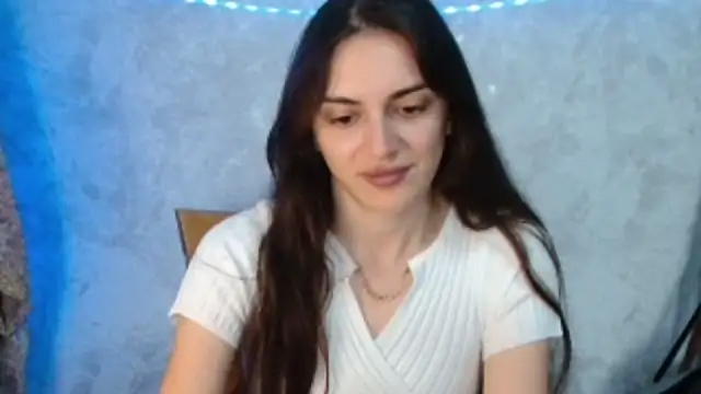 RoxiCherry online show from May 2026 07:26:01 AM