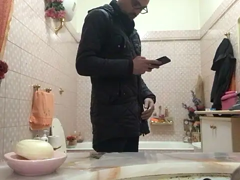 Snapshot of saber910 chatting on April 2026 11:28:02 AM saber910 online show from April 2026 11:28:02 AM