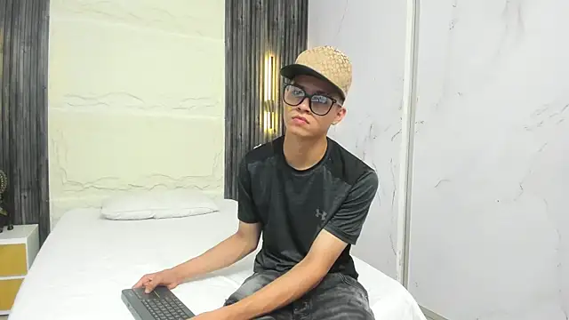 Apolo jonnes online show from April 2026 01:56:02 AM