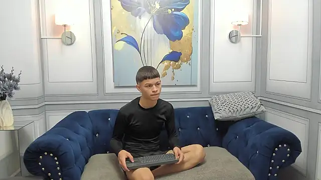 Snapshot of Apolo_jonnes chatting on March 2026 02:24:01 AM Apolo jonnes online show from March 2026 02:24:01 AM