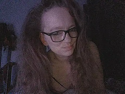 LizzieZ1975 online show from May 2026 12:58:01 AM