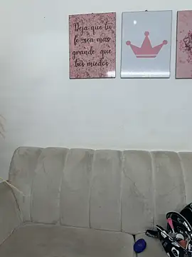 angel rousse01 online show from April 2026 12:45:01 PM