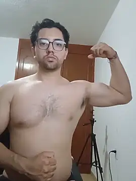 Snapshot of Azelfit chatting on June 2026 02:11:02 AM Azelfit online show from June 2026 02:11:02 AM