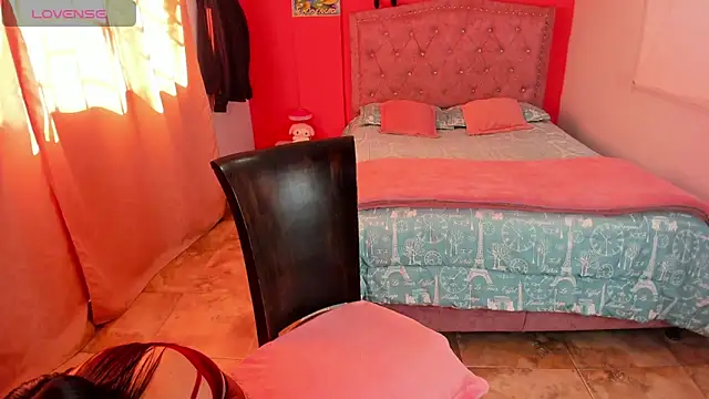 Sofia Hot Latina online show from May 2026 07:06:01 PM