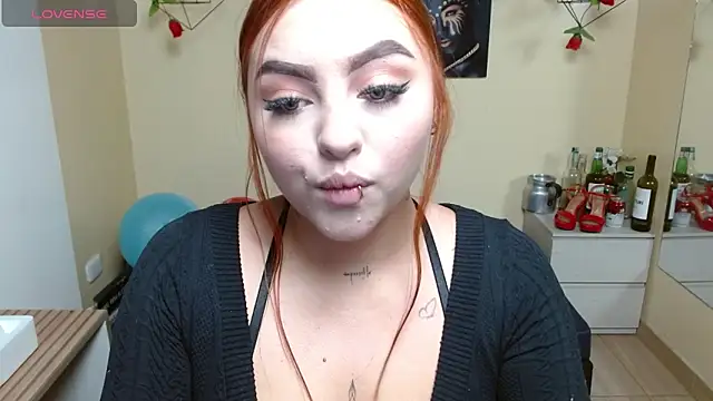 Miley Clarck online show from April 2026 01:03:01 PM