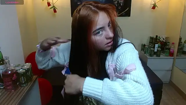 Miley Clarck online show from May 2026 12:32:02 PM