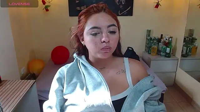 Miley Clarck online show from May 2026 12:31:01 PM
