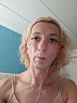 GoddessOfLove882026 online show from April 2026 04:42:01 AM