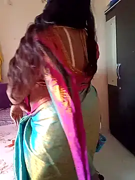 Snapshot of poojag_2 chatting on July 2026 06:13:01 AM poojag 2 online show from July 2026 06:13:01 AM