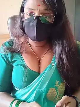 Snapshot of poojag_2 chatting on July 2026 06:21:01 AM poojag 2 online show from July 2026 06:21:01 AM