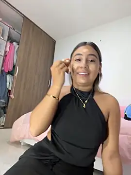 Snapshot of MelodyRey__ chatting on May 2026 01:49:02 AM MelodyRey online show from May 2026 01:49:02 AM