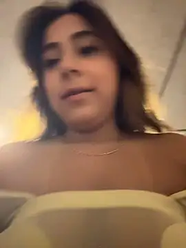 Snapshot of MelodyRey__ chatting on July 2026 04:35:01 AM MelodyRey online show from July 2026 04:35:01 AM