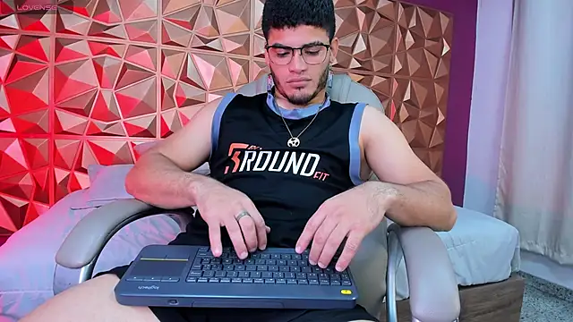 DanteTargaryen online show from April 2026 02:56:01 AM