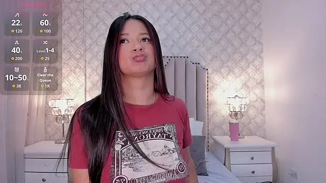 zoejenner  online show from June 2026 07:41:02 PM