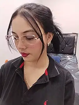Snapshot of veleria_allurin chatting on July 2026 02:00:02 AM veleria allurin online show from July 2026 02:00:02 AM