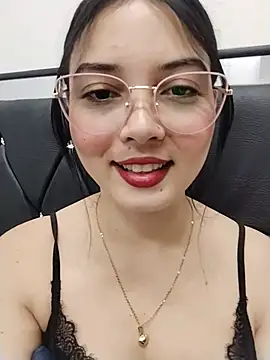 Snapshot of veleria_allurin chatting on July 2026 03:23:01 AM veleria allurin online show from July 2026 03:23:01 AM