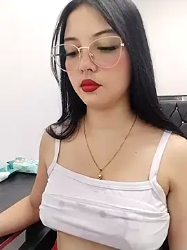 Snapshot of veleria_allurin chatting on June 2026 01:55:01 PM veleria allurin online show from June 2026 01:55:01 PM