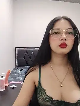 Snapshot of veleria_allurin chatting on June 2026 12:32:02 PM veleria allurin online show from June 2026 12:32:02 PM
