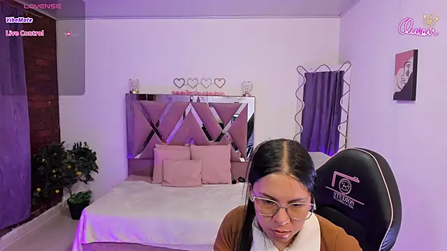 Snapshot of Cristy_tay chatting on April 2026 11:48:02 AM Cristy tay online show from April 2026 11:48:02 AM