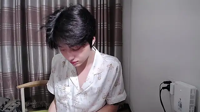 Snapshot of XIAOZHU-01 chatting on July 2026 04:17:01 PM XIAOZHU-01 online show from July 2026 04:17:01 PM