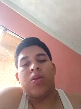 alee28728 online show from April 2026 07:42:02 PM