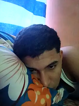 alee28728 online show from April 2026 08:38:01 PM