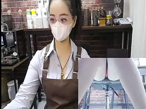 Latte-01 online show from April 2026 01:35:02 AM