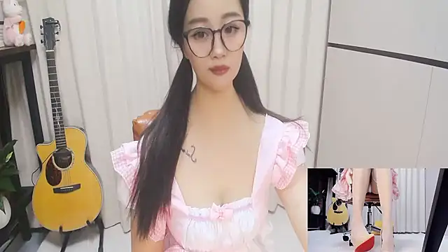 Latte-01 online show from June 2026 06:24:01 AM