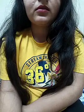 neelam rawat online show from April 2026 06:59:02 PM