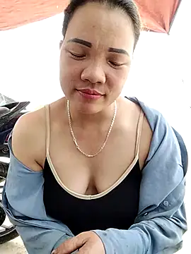 Snapshot of sfgggg1111 chatting on March 2026 05:20:02 AM sfgggg1111 online show from March 2026 05:20:02 AM