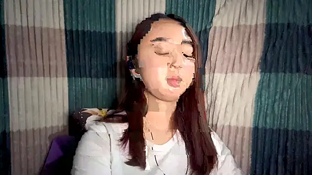 LenoraLacassagne online show from March 2026 04:07:01 PM