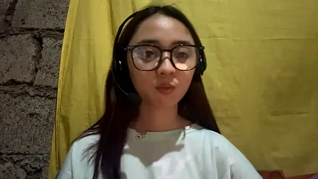 LenoraLacassagne online show from March 2026 04:08:01 PM