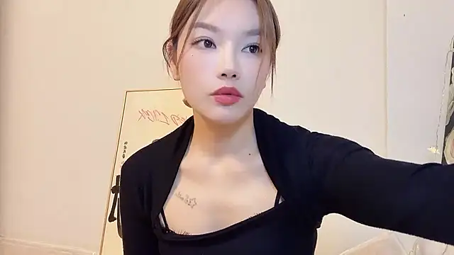 leilei998 online show from April 2026 02:45:01 PM