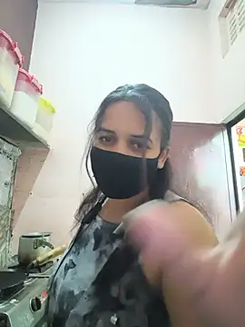 REENA-STRIP online show from May 2026 06:23:03 AM