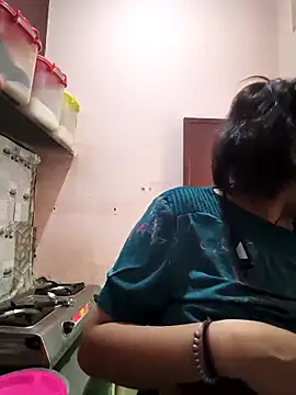 REENA-STRIP online show from May 2026 07:23:01 AM
