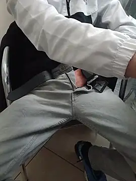 Skinboy06 online show from March 2026 10:02:01 AM