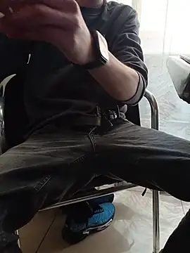 Snapshot of Skinboy06 chatting on April 2026 10:39:02 AM Skinboy06 online show from April 2026 10:39:02 AM