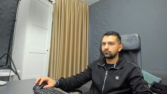 Snapshot of BryceReign chatting on March 2026 04:36:01 AM BryceReign online show from March 2026 04:36:01 AM